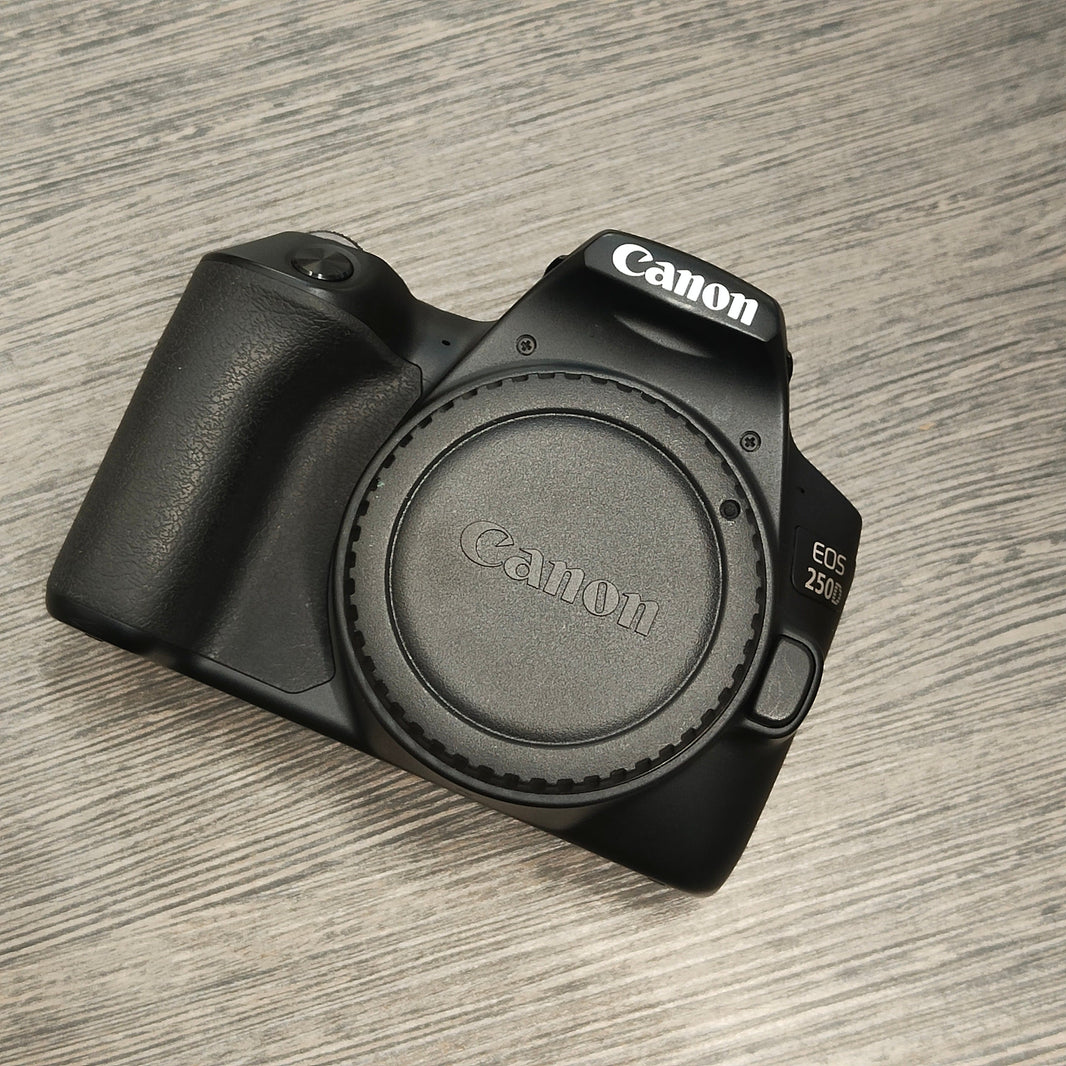 Tweedehands - Canon EOS 250D body