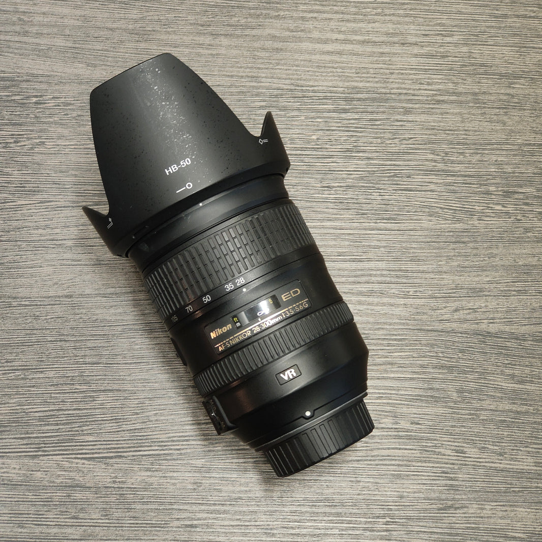 Tweedehands - Nikon 28-300mm F 3.5-5.6 G ED VR AFS