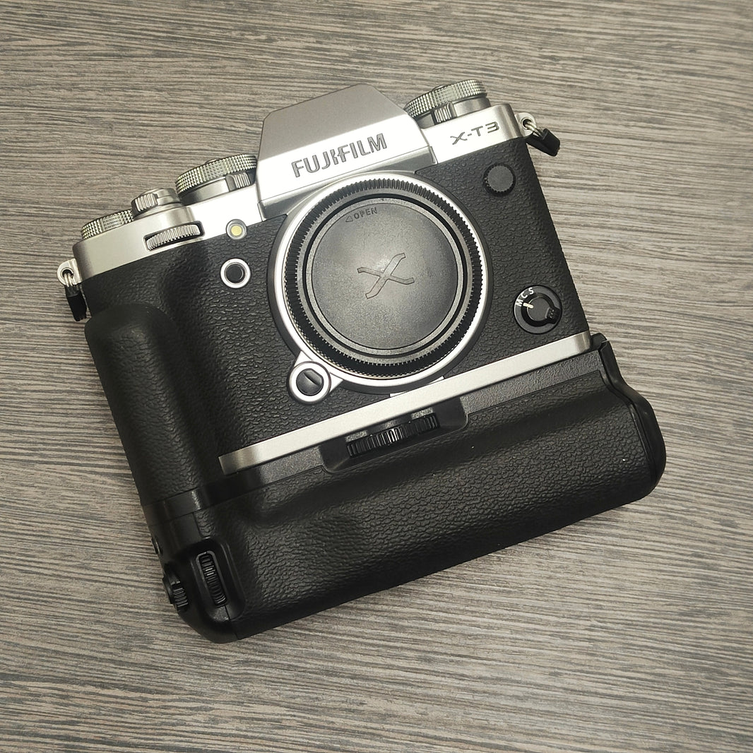 Tweedehands - Fujifilm X-T3 met grip