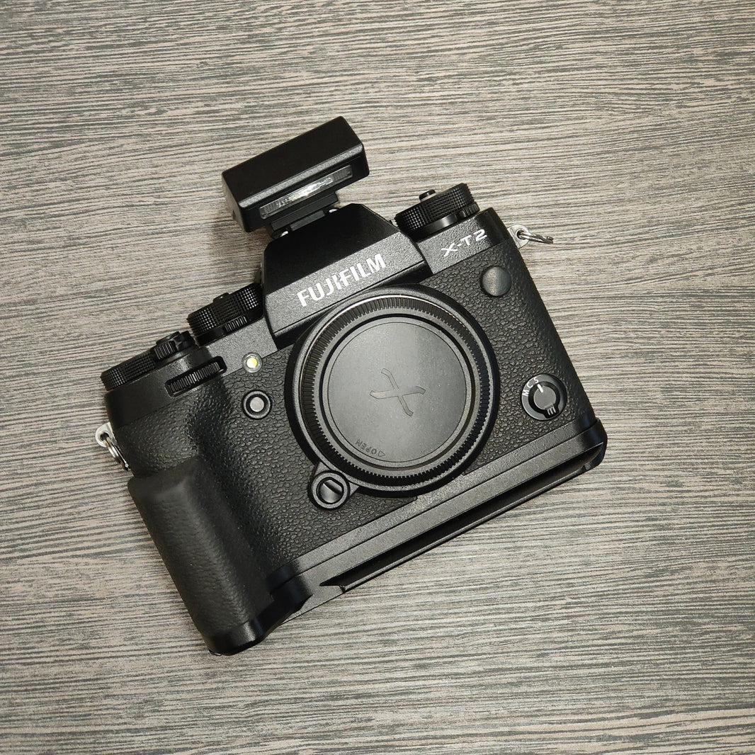 Tweedehands - Fujifilm X-T2 + flitsje +L-bracket
