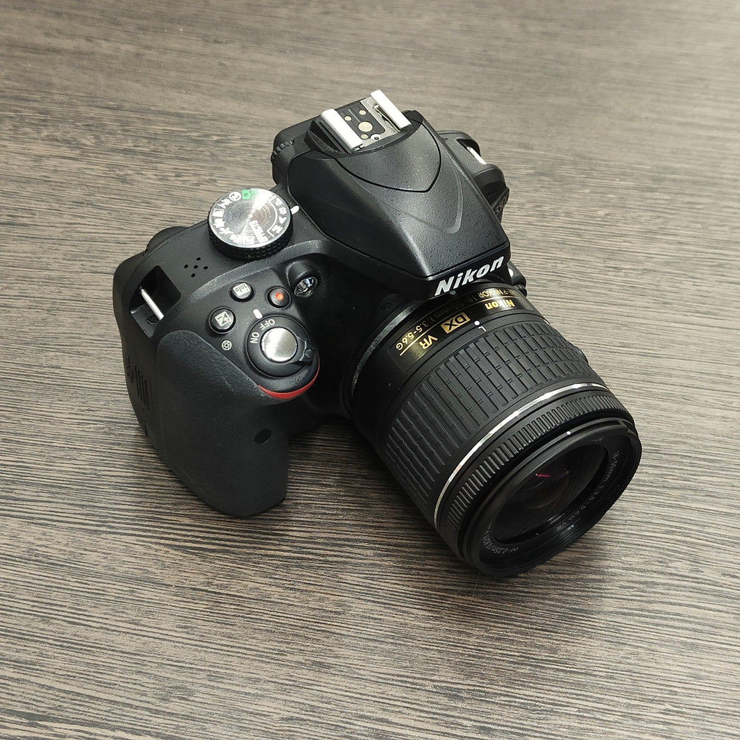 Tweedehands - Nikon 3300 + AF-P 18-55mm F3.5-5.6G VR