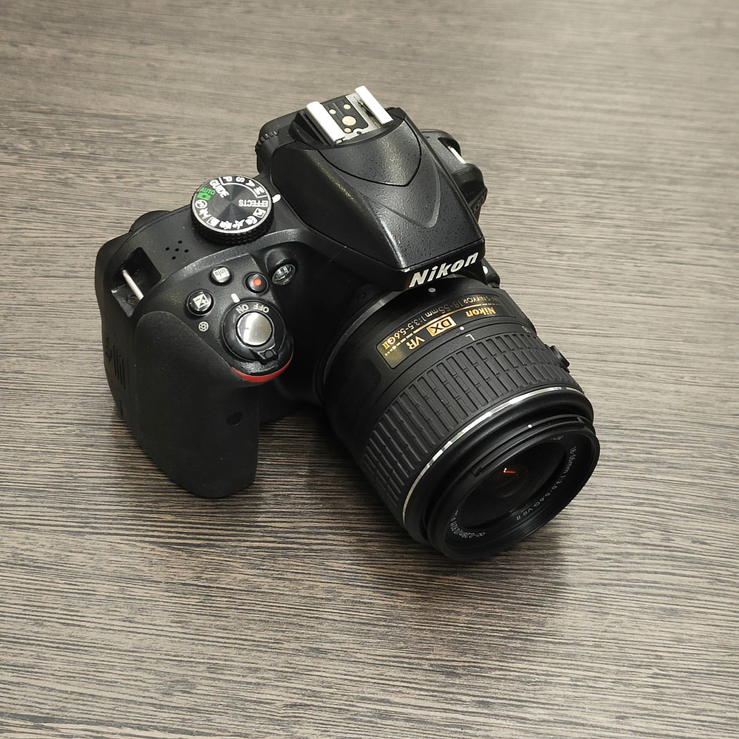 Tweedehands - Nikon 3300 + AF-P 18-55mm F3.5-5.6G VR