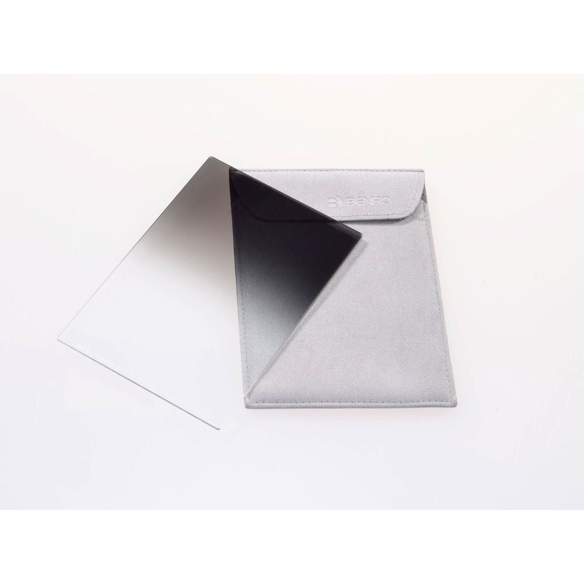 Benro Master Series Soft-edged graduated ND filter  GND8 0.9