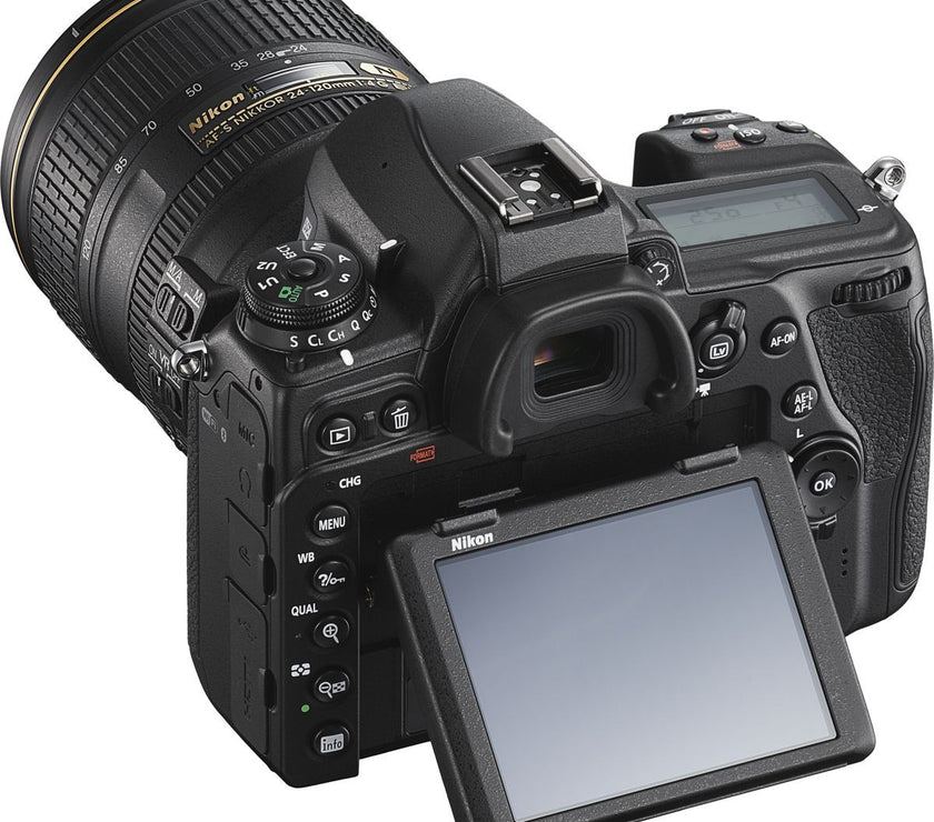 Nikon D780 kit + AF-S 24-120mm f/4