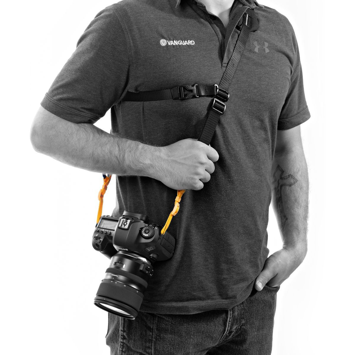 Vanguard Alta ST 3 In 1 Camerariem + Harnas + Strap
