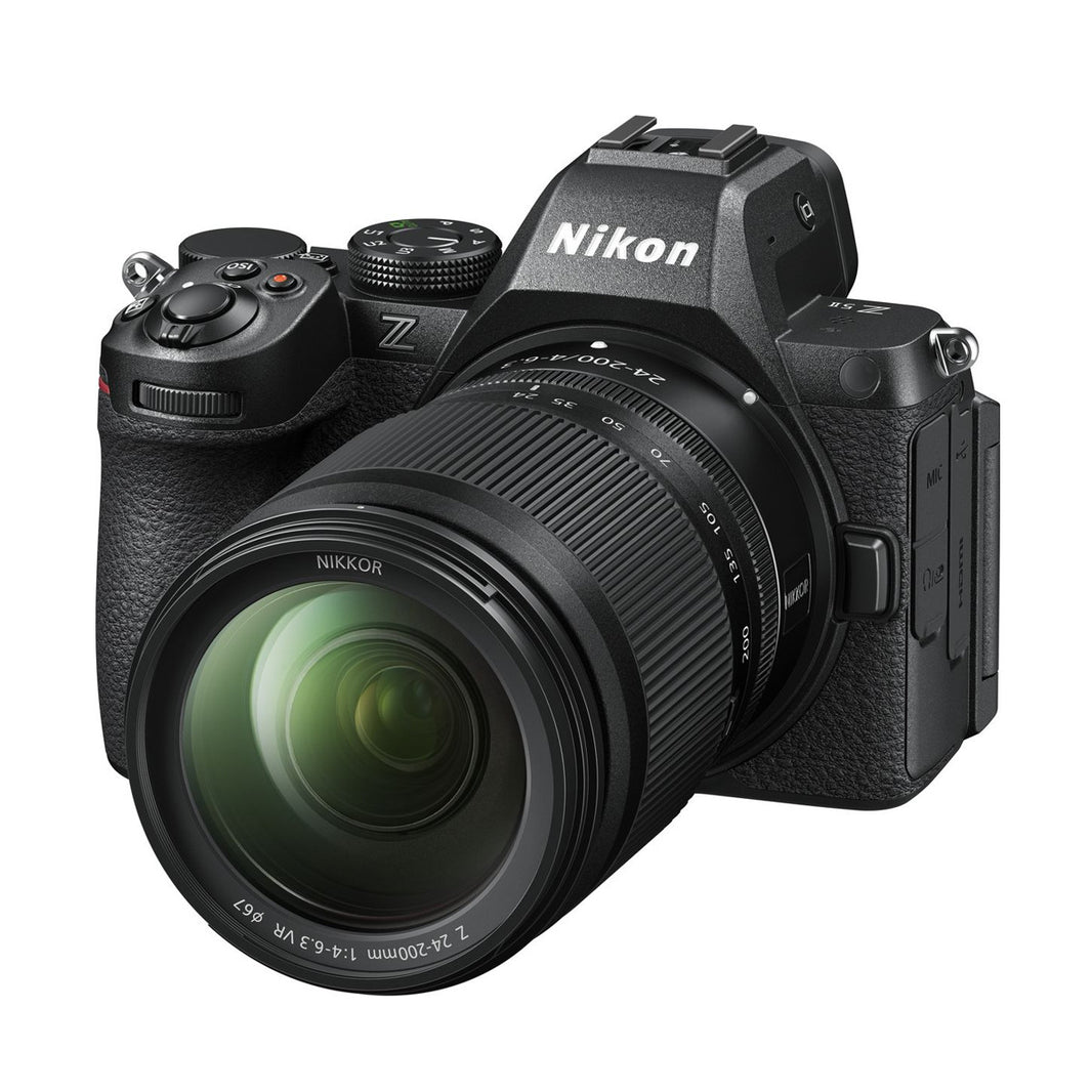 Nikon Z5 II + 24-200mm F4.0-6.3 VR 