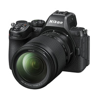 Nikon Z5 II + 24-200mm F4.0-6.3 VR 