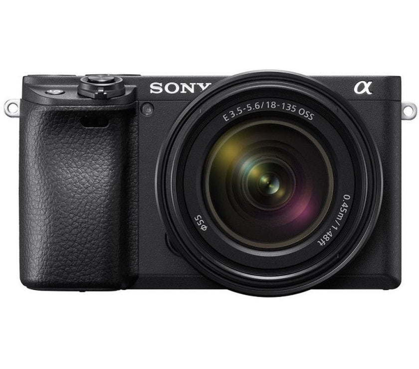 Sony A6400B + SEL 18-135 Black