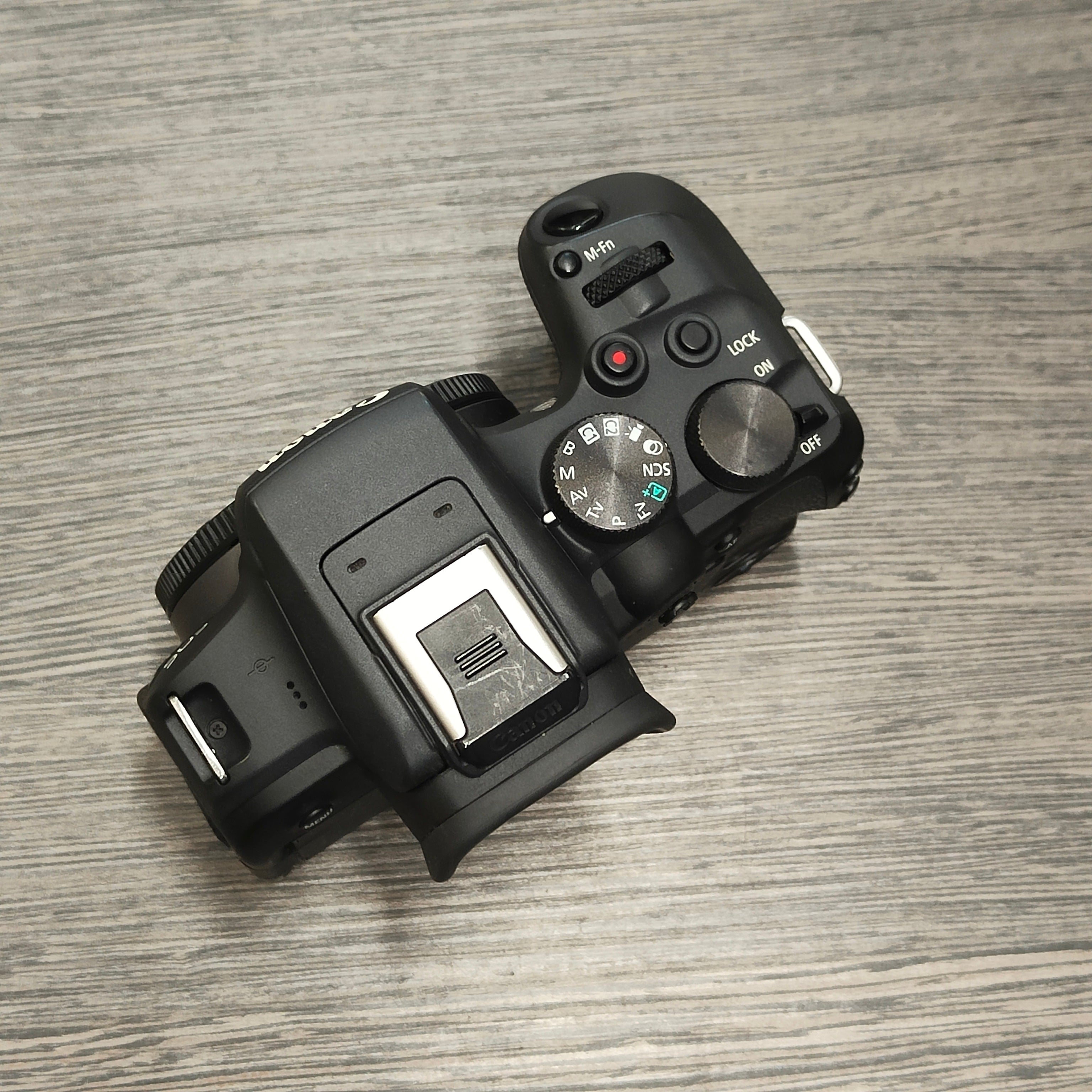 Tweedehands - Canon EOS R10 body