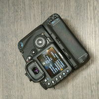 Tweedehands - Canon EOS 7D + Grip