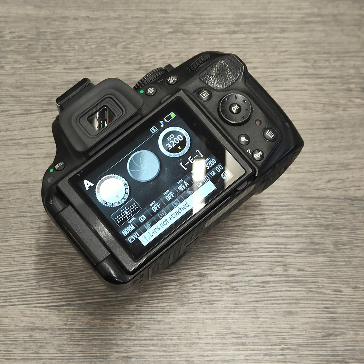 Tweedehands - Nikon 5200 + AF-P 18-55mm F3.5-5.6G VR