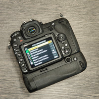 Tweedehands - Nikon D500 + Jupio grip