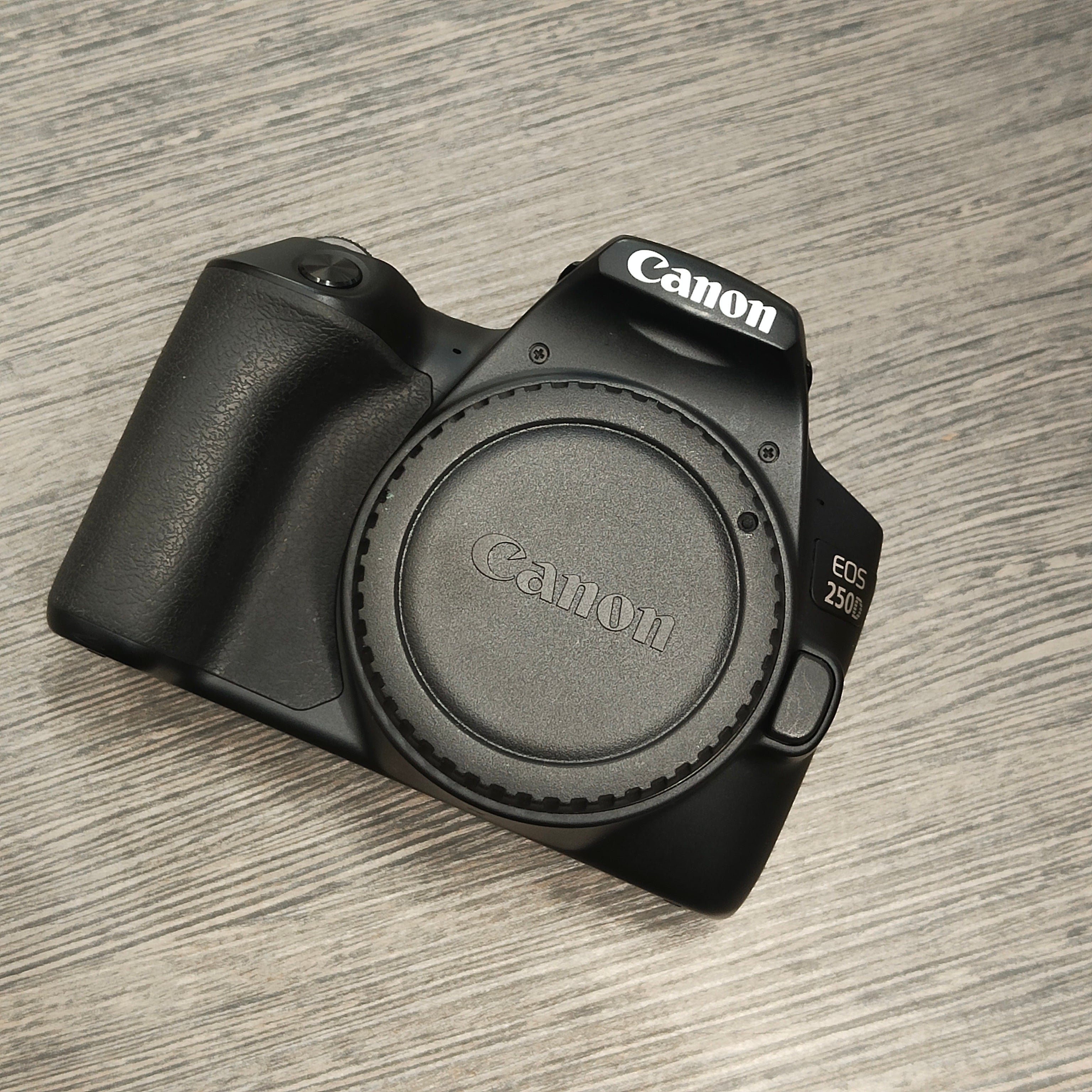 Tweedehands - Canon EOS 250D body