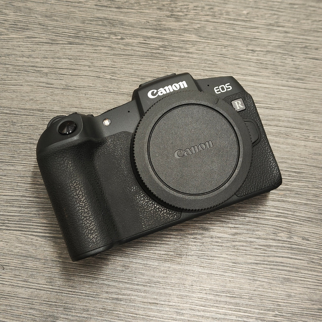 Tweedehands - Canon EOS RP + extra batterij