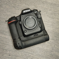 Tweedehands - Nikon D500 + Jupio grip