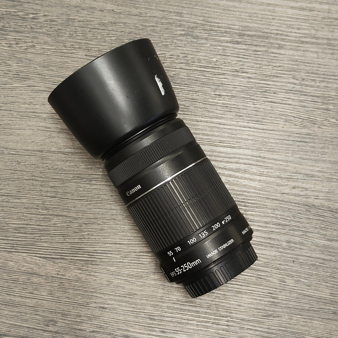 Tweedehands - Canon EF-S  55 250 mm f4.0- 5.6 is II