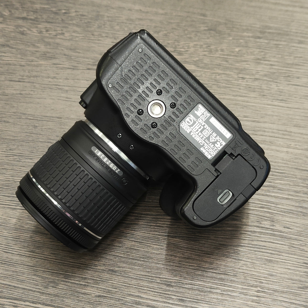 Tweedehands - Nikon 3300 + AF-P 18-55mm F3.5-5.6G VR