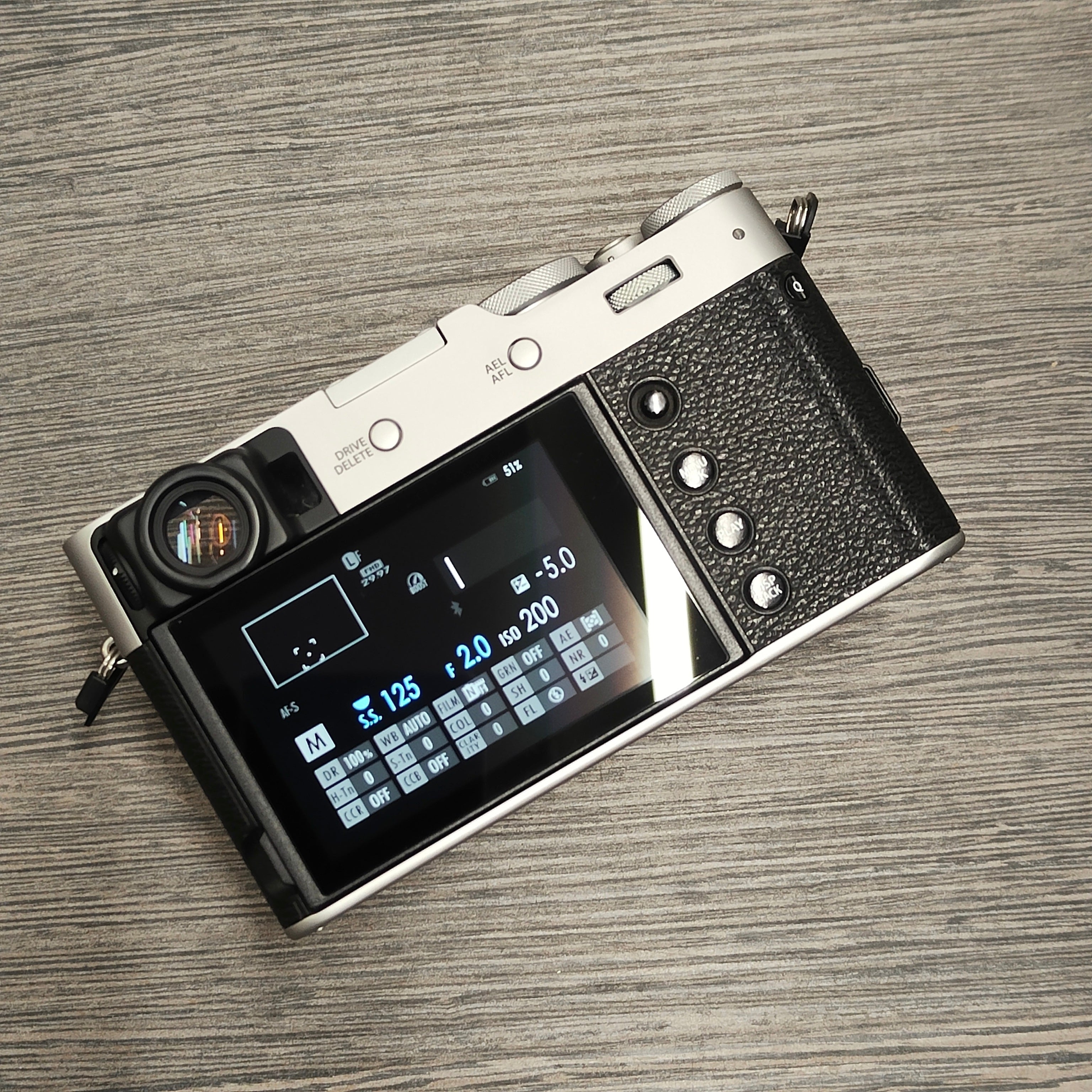 Tweedehands - Fujifilm X100V silver