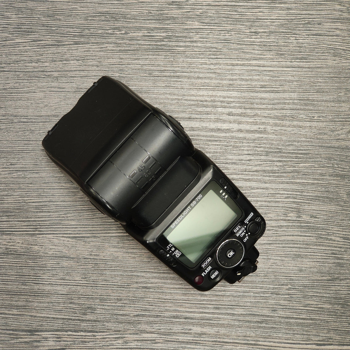 Tweedehands - Nikon SB-700