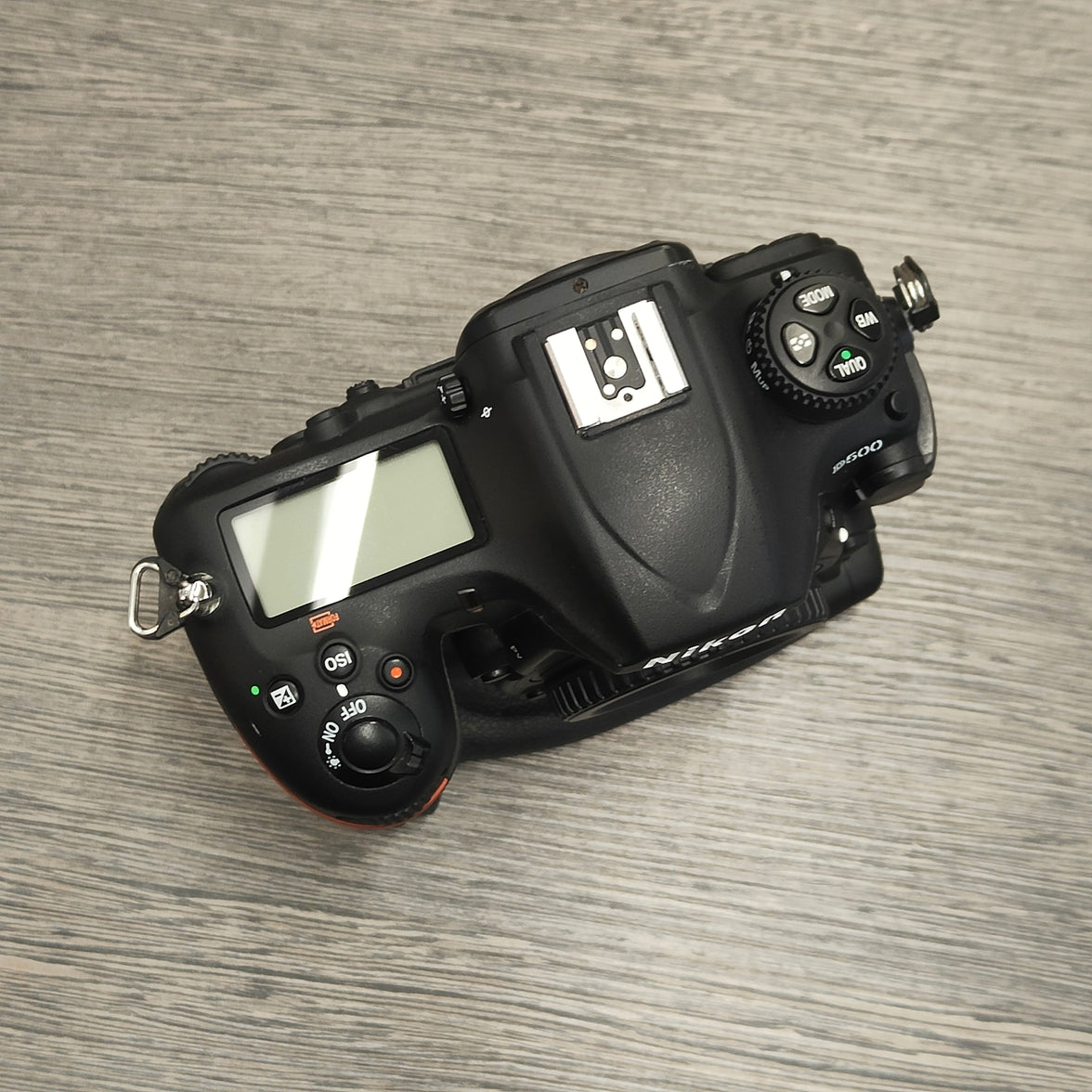 Tweedehands - Nikon D500 + Jupio grip