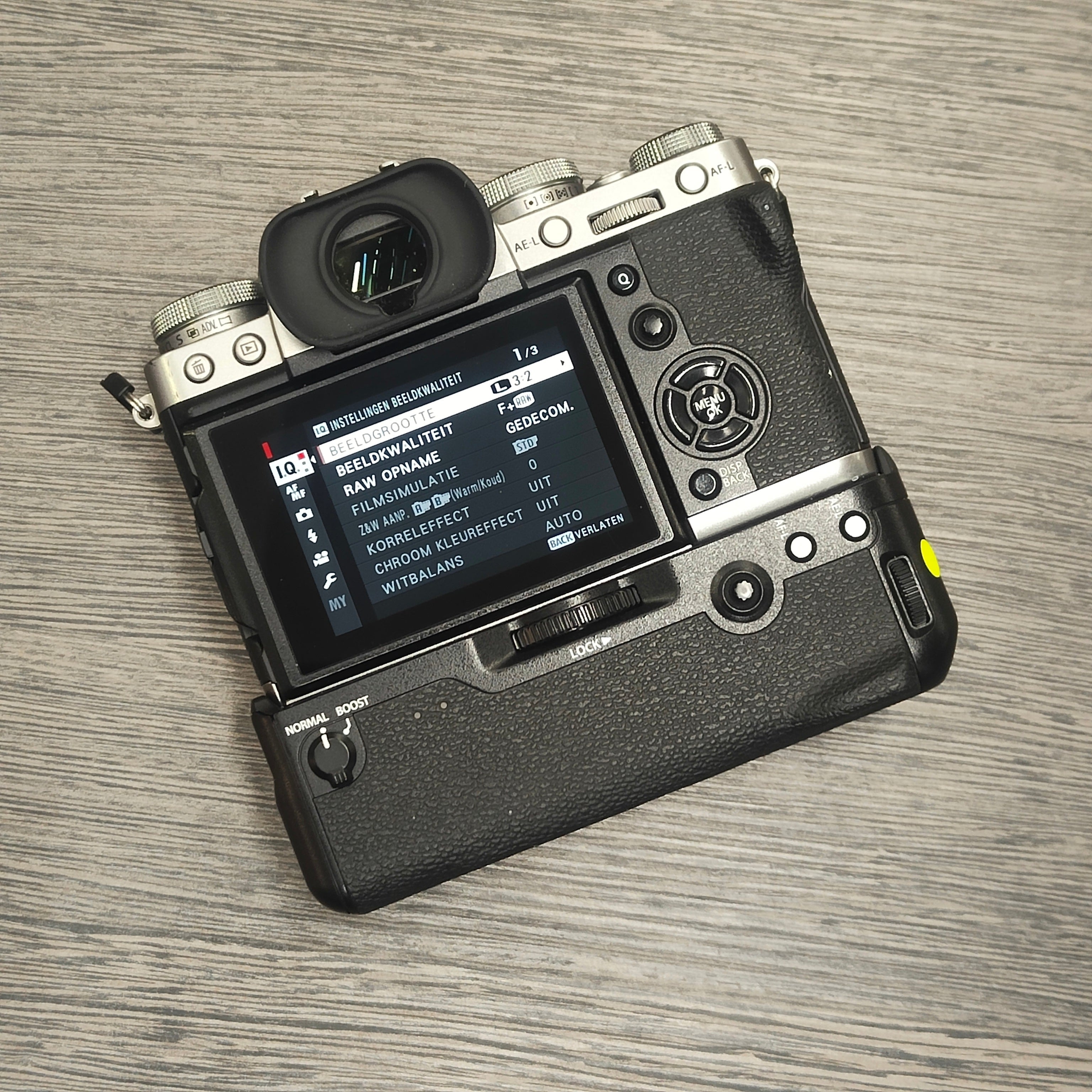 Tweedehands - Fujifilm X-T3 met grip