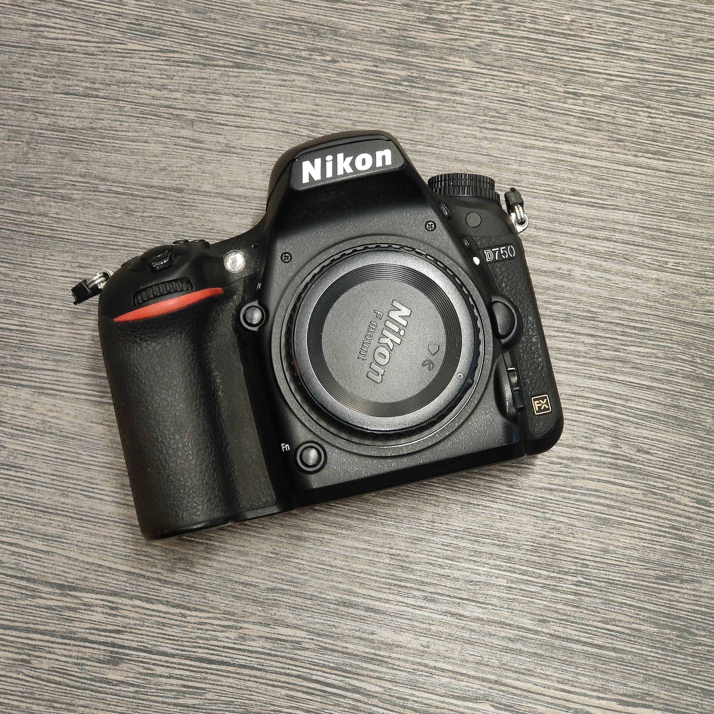 Tweedehands - Nikon D750