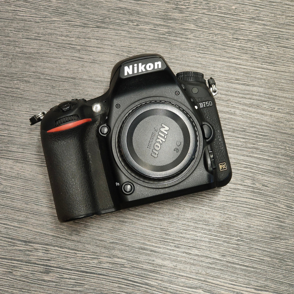 Tweedehands - Nikon D750