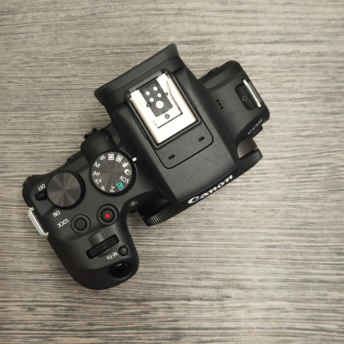 Tweedehands - Canon EOS R10