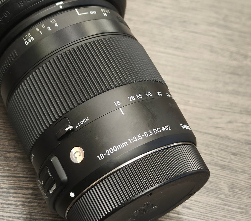 Tweedehands - Sigma 18-200mm  F3.5-6.3 DC MACRO  OS HSM canon