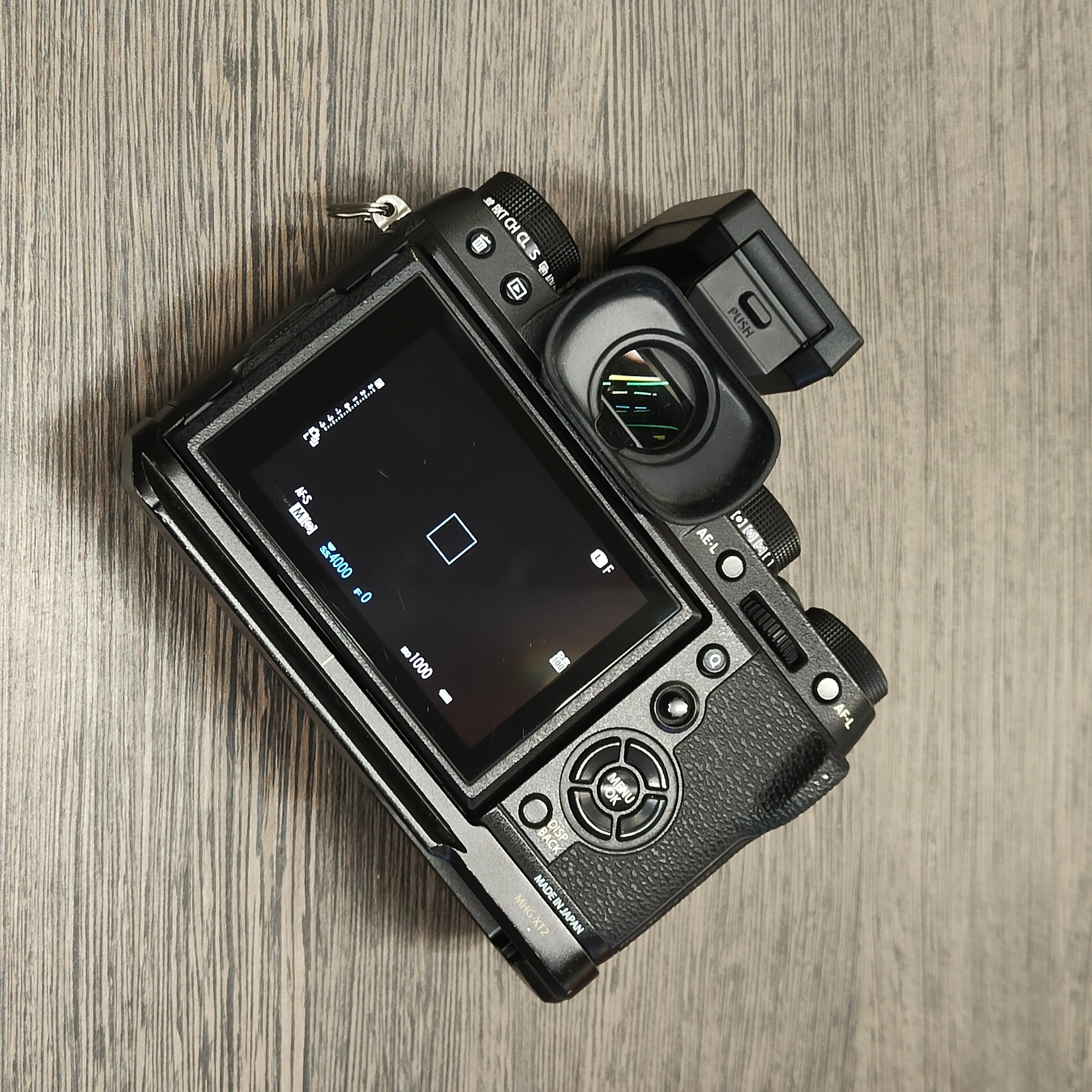 Tweedehands - Fujifilm X-T2 + flitsje +L-bracket