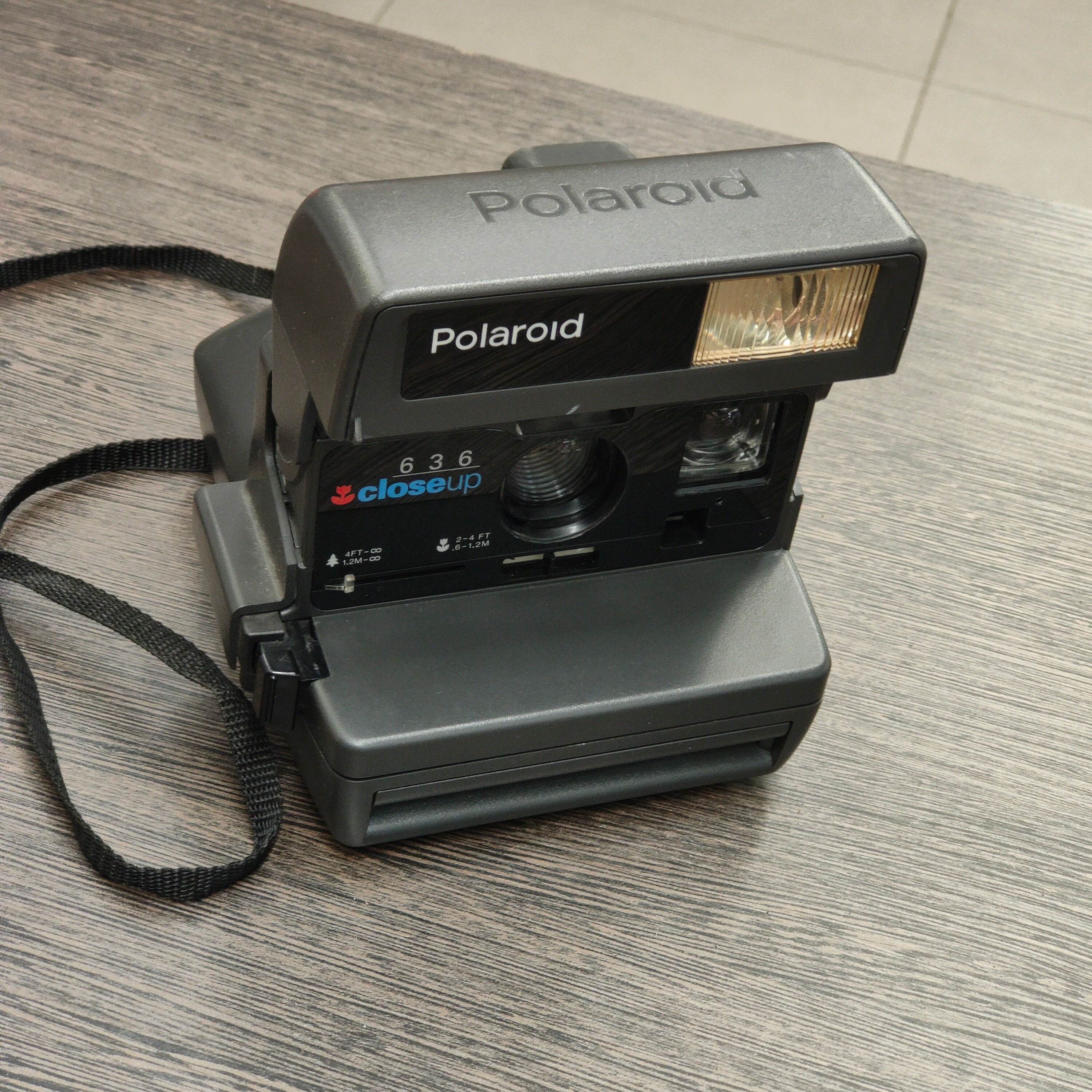 Tweedehands - Polaroid 636  Close-Up