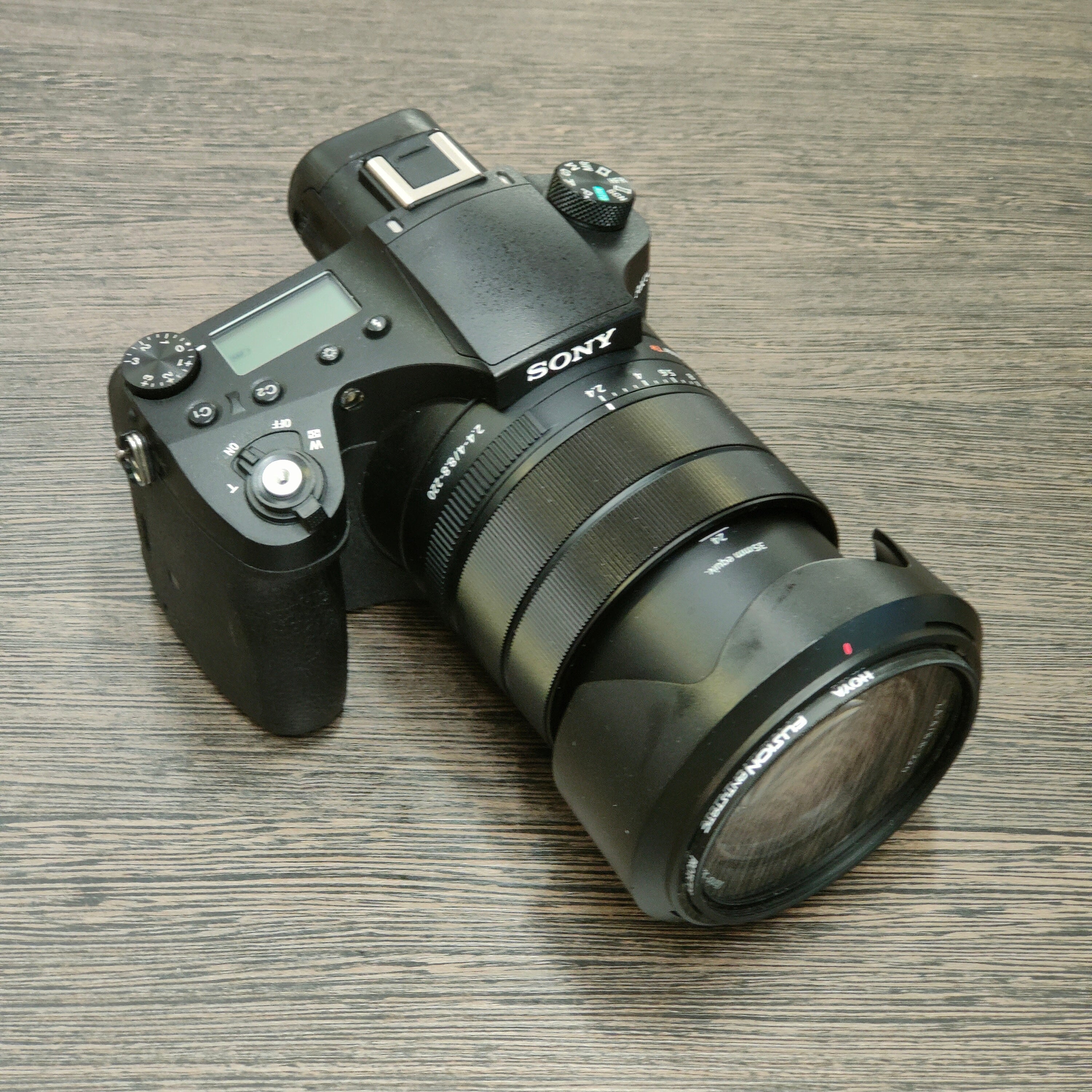 Tweedehands - Sony DSC-RX10 IV