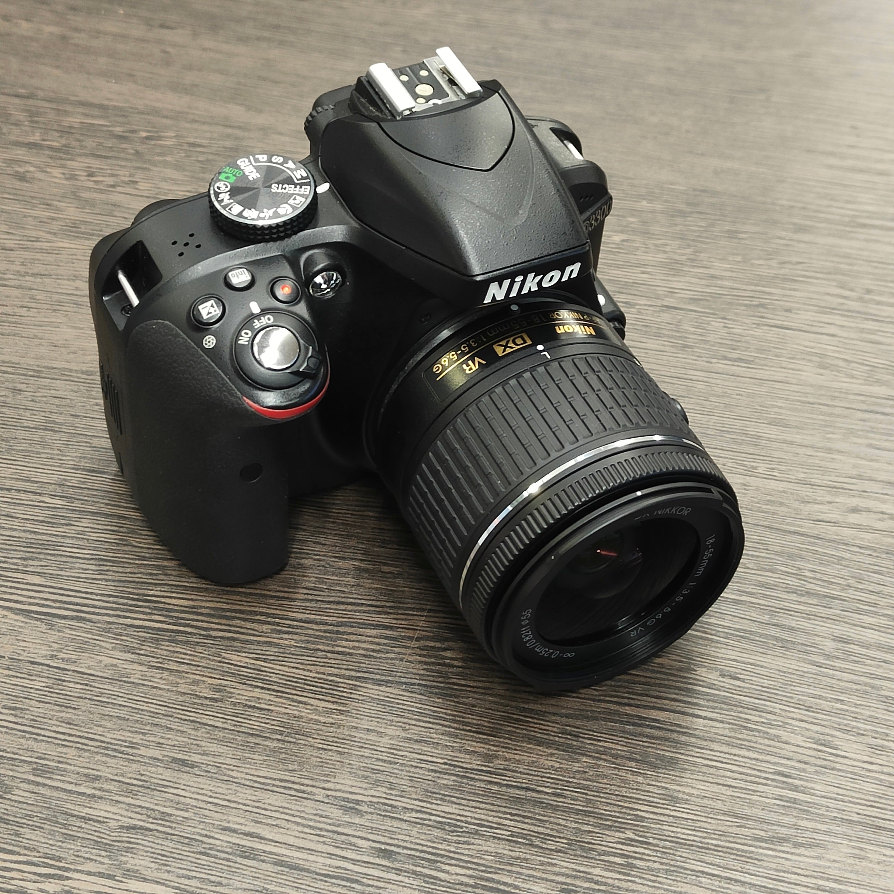 Tweedehands - Nikon 3300 + AF-P 18-55mm F3.5-5.6G VR