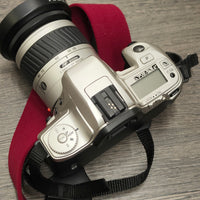 Tweedehands - Minolta 404si + 28-80mm AF Zoom