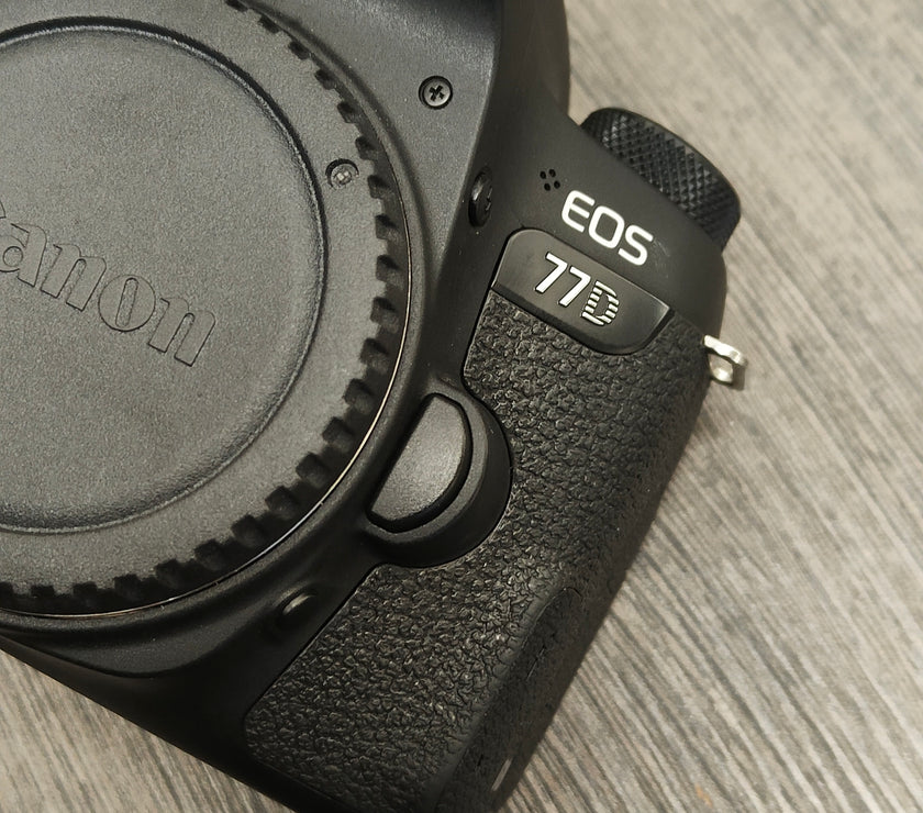 Tweedehands - Canon EOS 77D Body