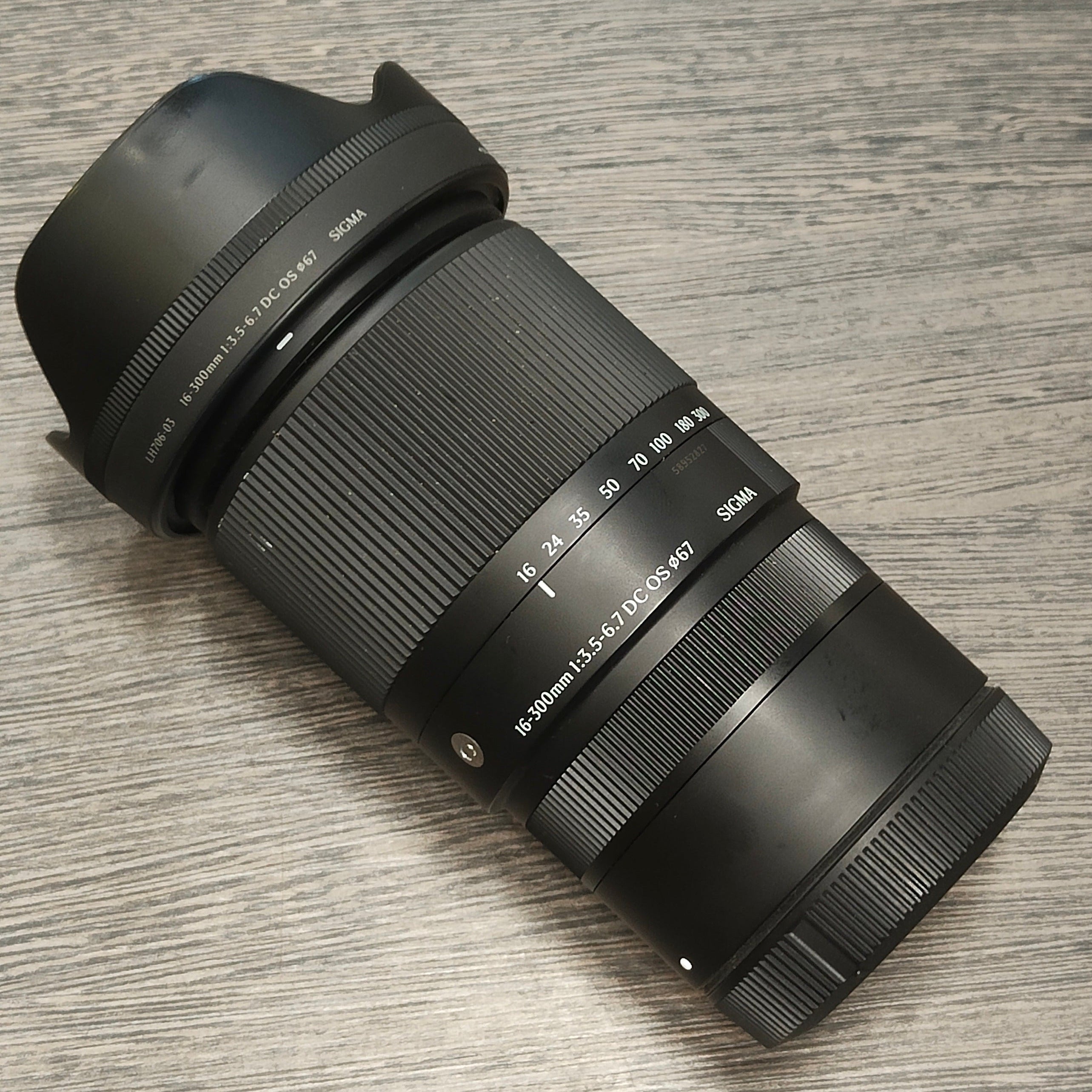 Tweedehands - Sigma 16-300mm f/3.5-6.7 DC OS Contemporary Canon RF-mount