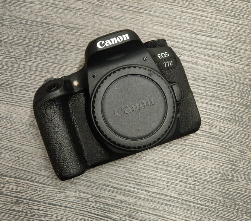 Tweedehands - Canon EOS 77D Body