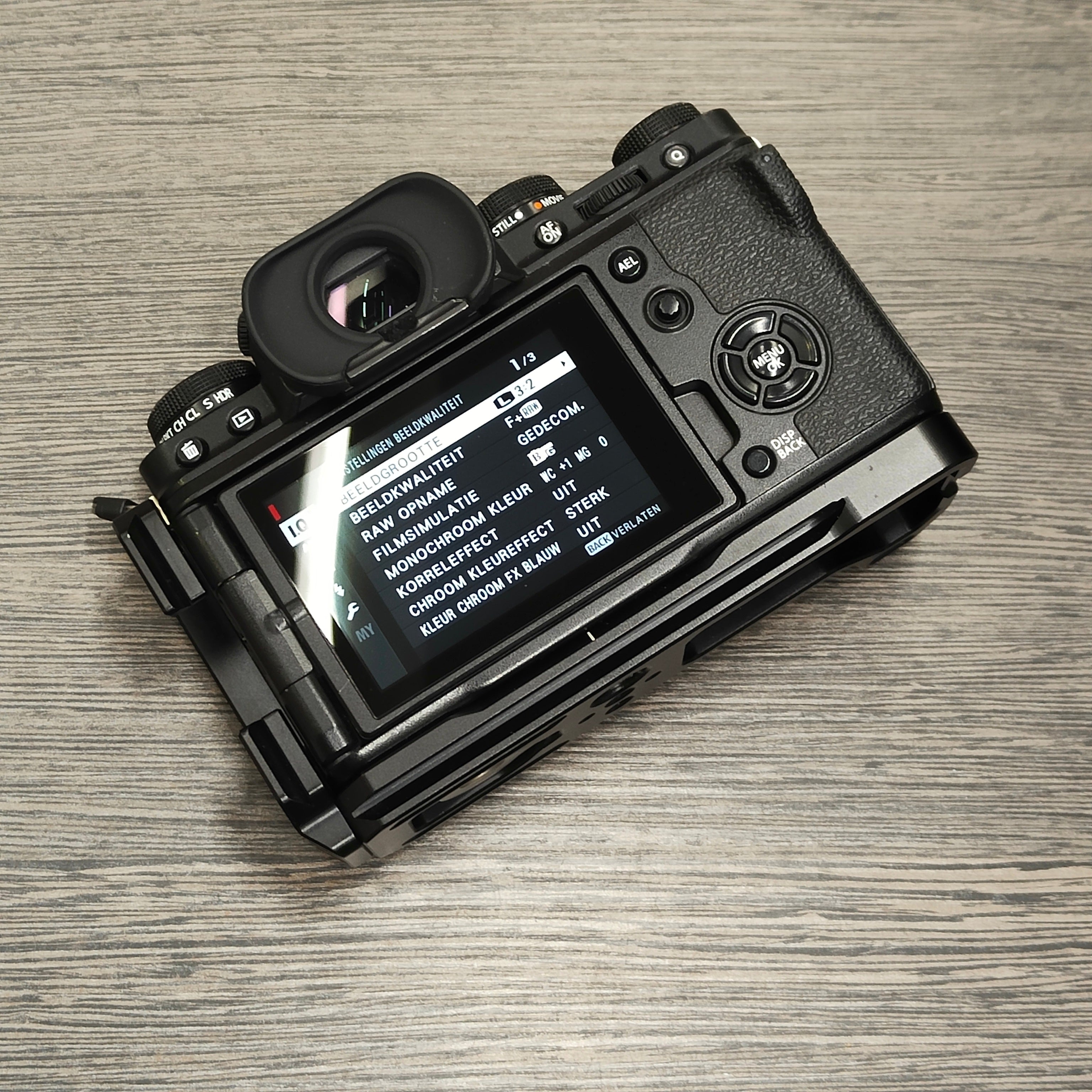 Tweedehands - Fujifilm X-T4 + Smallrig L-bracket